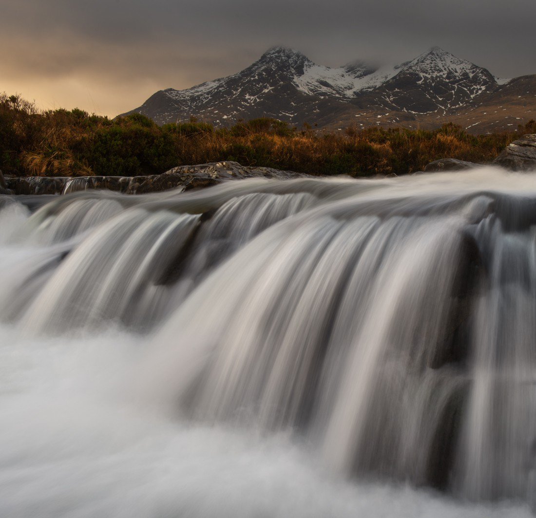 20250524123922-6831bdfa91289.jpg Alister Benn富有表现力的风光后期减淡和加深大师班-中英字幕