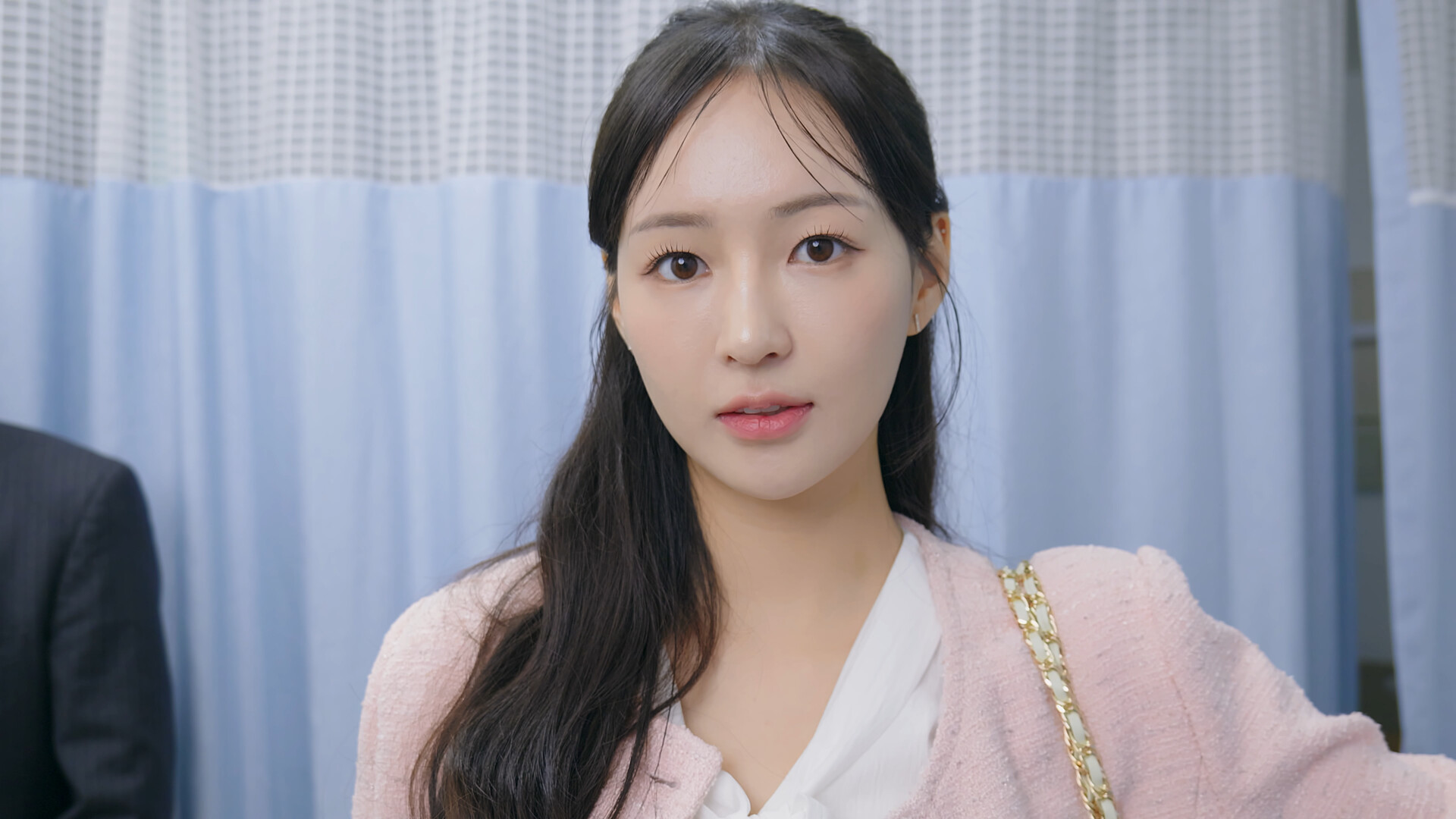 《阿西, 美女室友竟然…？2》中文版